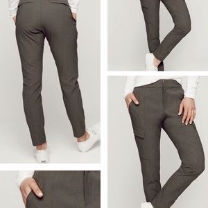 Athleta Wander cargo pants